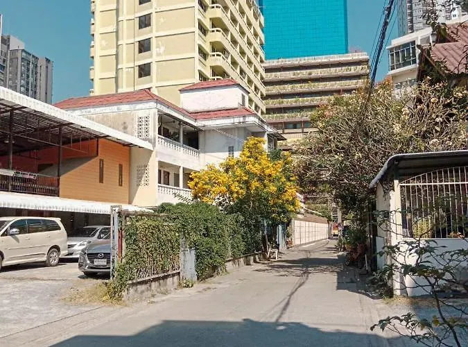 Apartment Worakarn 1